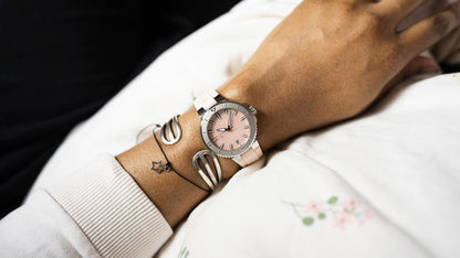 Oris Aquis Date Roze Parelmoer 36mm